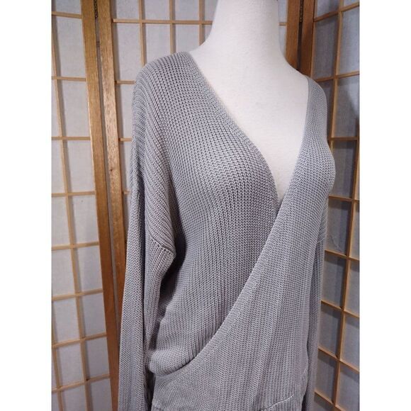 Nude M/L Crossover Sweater  - Picture 11 of 13